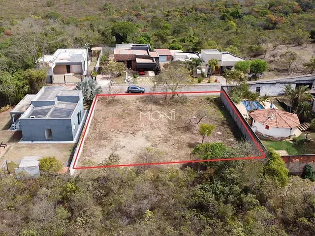 Terreno com 844m², à venda, no bairro Setor Habitacional Jardim Botânico em Brasília