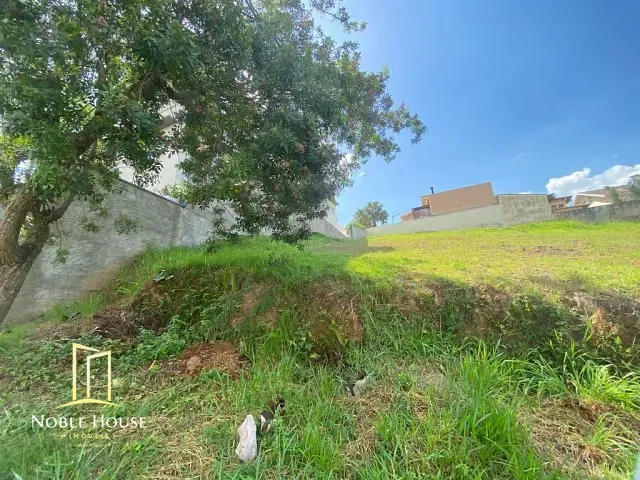 Terreno com 450m², à venda, no bairro Villaggio Capríccio em Louveira