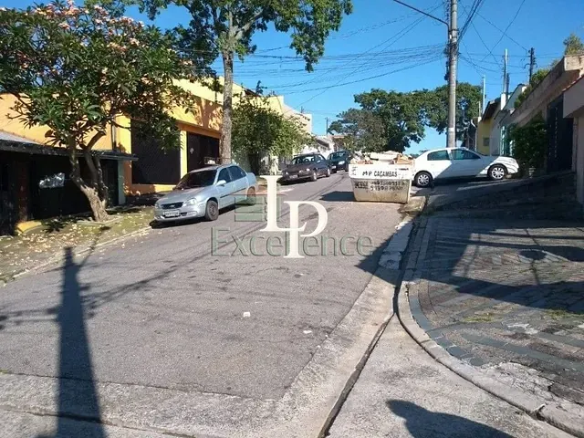 Terreno com 300m², à venda, no bairro Vila Lucinda em Santo André