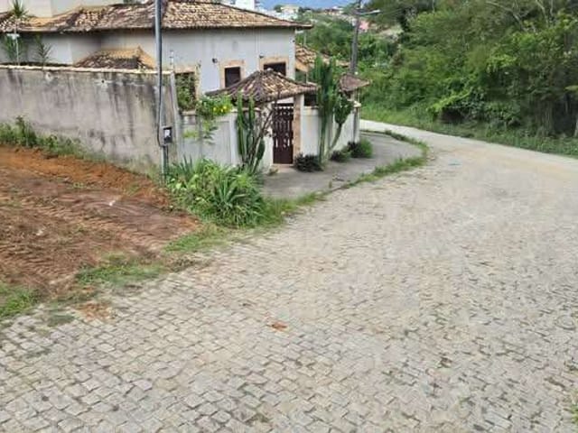 Terreno com 372m², à venda, no bairro Residencial Rio das Ostras em Rio das Ostras