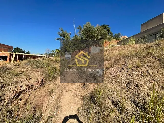 Terreno com 250m², à venda, no bairro Jardim Jurema em Valinhos