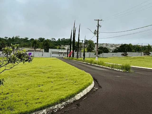 Terreno com 525m², à venda, no bairro Jardim Morumbi em Arapongas