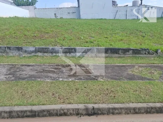 Terreno com 333m², à venda, no bairro Jardim Emília em Sorocaba