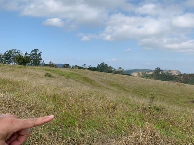 Terreno com 9000m², à venda, no bairro Granjas Guarujá em Juiz de Fora