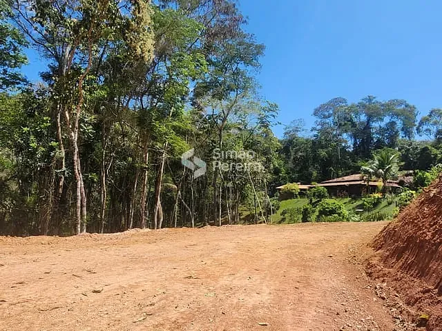 Terreno com 3696m², à venda, no bairro Balança em Simão Pereira