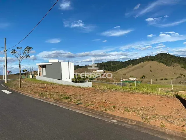 Terreno com 445m², à venda, no bairro Casa de Pedra em Volta Redonda