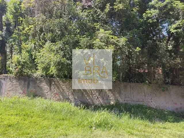 Terreno com 746m², à venda, no bairro Barreirinha em Curitiba