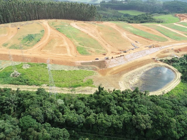 Terreno com 412m², à venda, no bairro Jardim Europa em Poços de Caldas