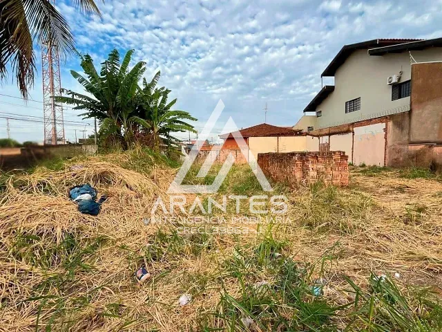 Terreno com 358m², à venda, no bairro Marília em Barretos