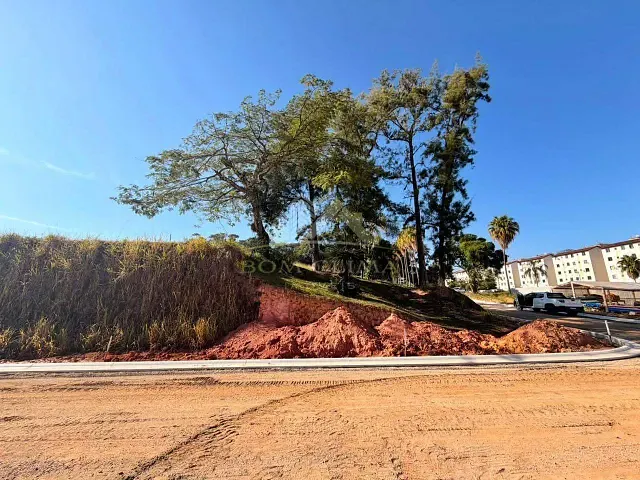 Terreno com 329m², à venda, no bairro Vivendas da Serra em Juiz de Fora