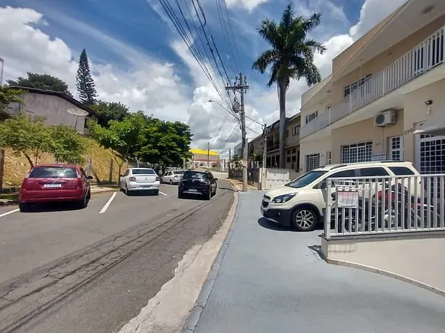 Terreno com 300m², à venda, no bairro Vila Nova Valinhos em Valinhos