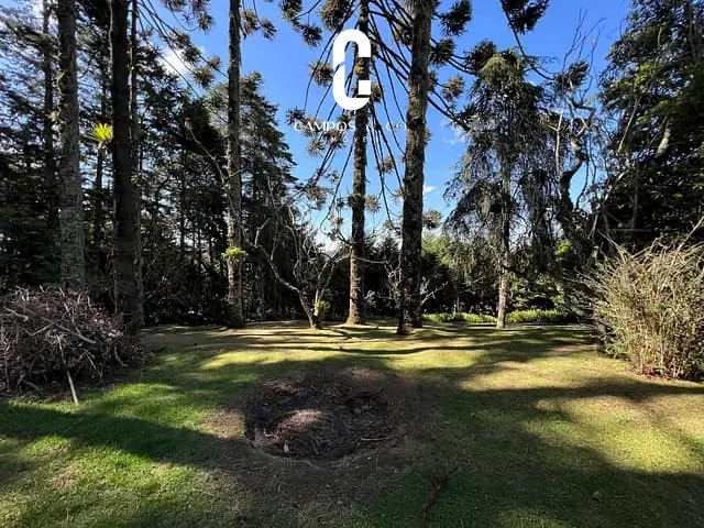 Terreno com 1000m², à venda, no bairro Vila Inglesa em Campos Do Jordão