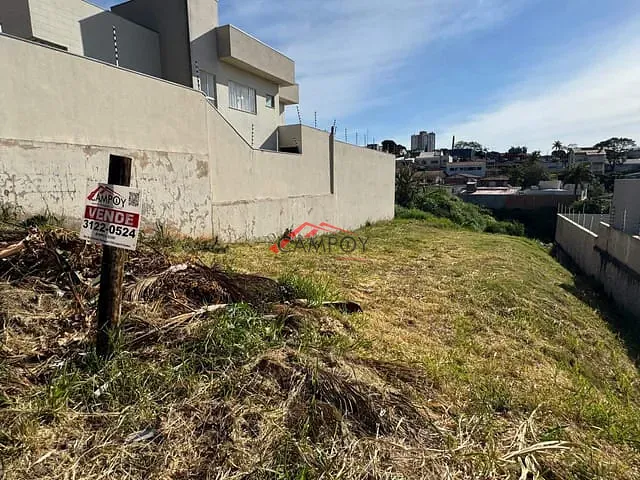 Terreno com 490m², à venda, no bairro Vila Social em Apucarana