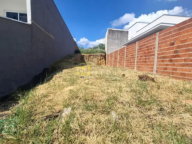 Terreno com 151m², à venda, no bairro Olívio Barbosa em Porto Feliz