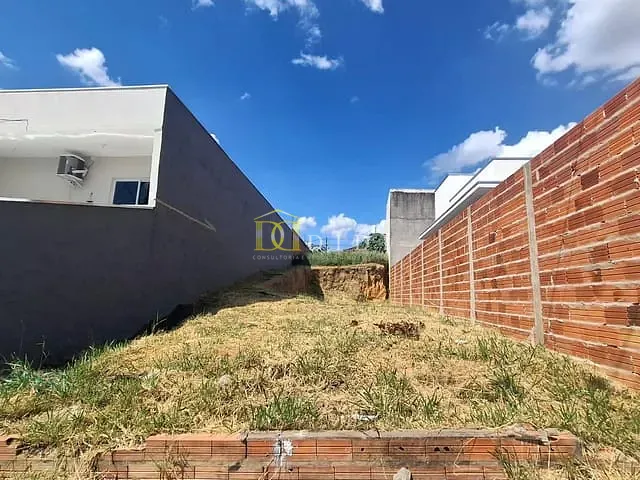 Terreno com 151m², à venda, no bairro Olívio Barbosa em Porto Feliz
