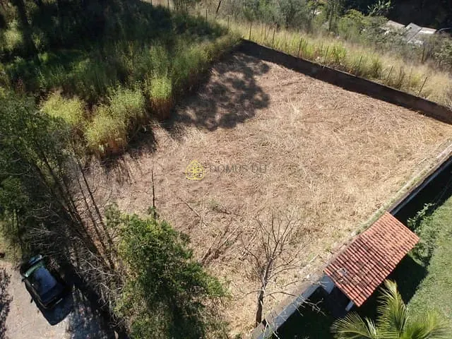 Terreno com 334m², à venda, no bairro Santa Rosa em Barra Mansa