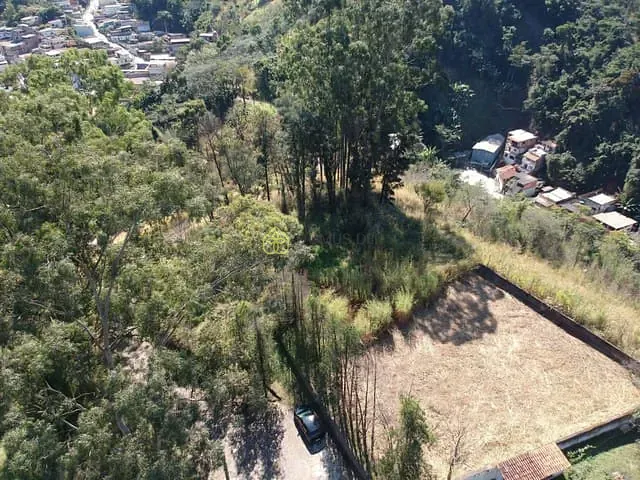 Terreno com 334m², à venda, no bairro Santa Rosa em Barra Mansa