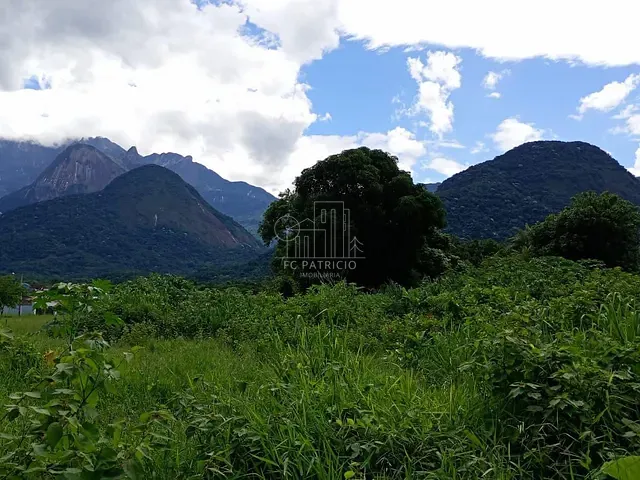 Terreno com 411m², à venda, no bairro Cotia em Guapimirim