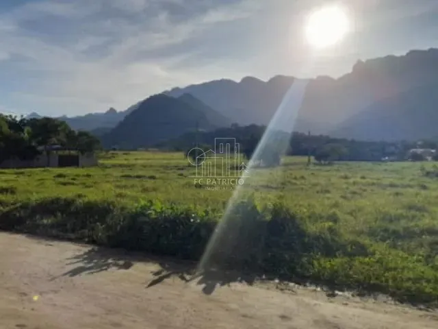 Terreno com 411m², à venda, no bairro Cotia em Guapimirim