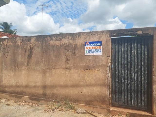 Terreno com 300m², à venda, no bairro Vila Pontes em Birigui