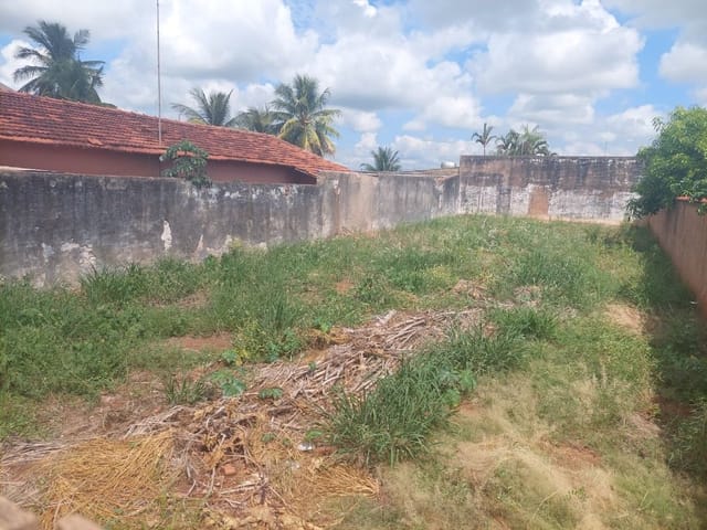 Terreno com 300m², à venda, no bairro Vila Pontes em Birigui