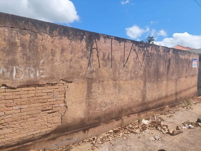 Terreno com 300m², à venda, no bairro Vila Pontes em Birigui