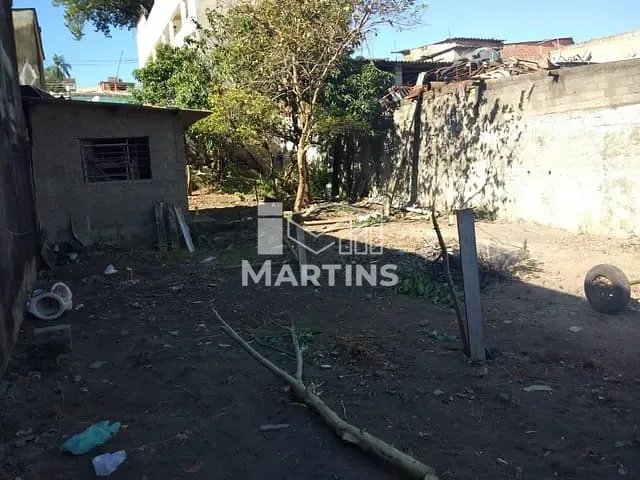 Terreno com 250m², à venda, no bairro Jardim Irapiranga em São Paulo