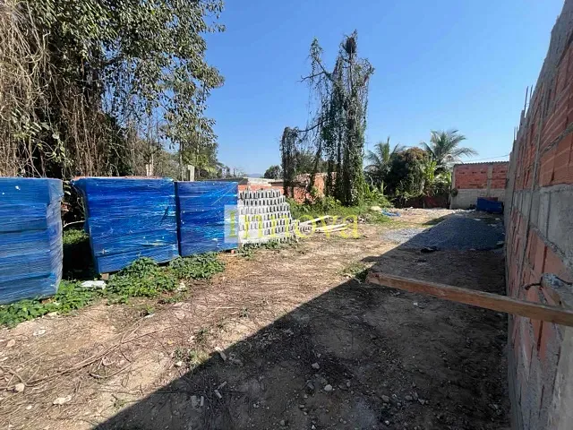 Terreno com 150m², à venda, no bairro Balneário dos Golfinhos em Caraguatatuba