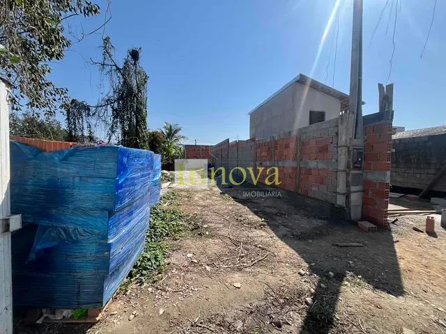 Terreno com 150m², à venda, no bairro Balneário dos Golfinhos em Caraguatatuba