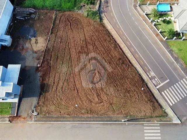 Terreno com 742m², à venda, no bairro Centro em Fazenda Vilanova
