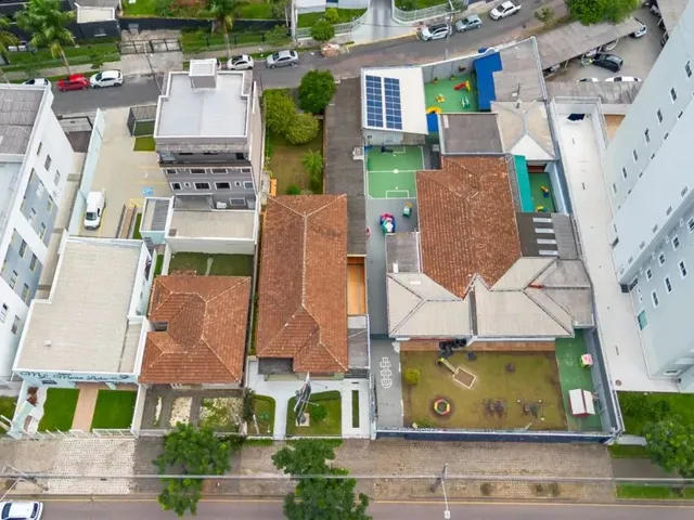 Terreno à venda, no bairro Vila Izabel em Curitiba