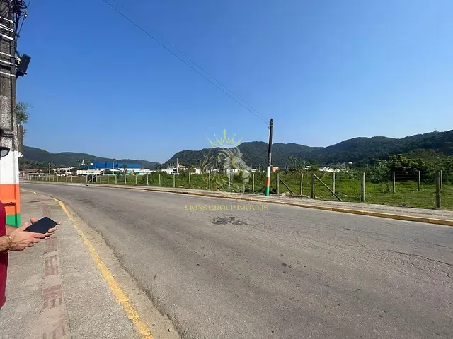 Terreno com 4840m², à venda, no bairro Centro em Camboriú