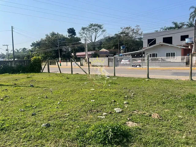 Terreno com 4840m², à venda, no bairro Centro em Camboriú