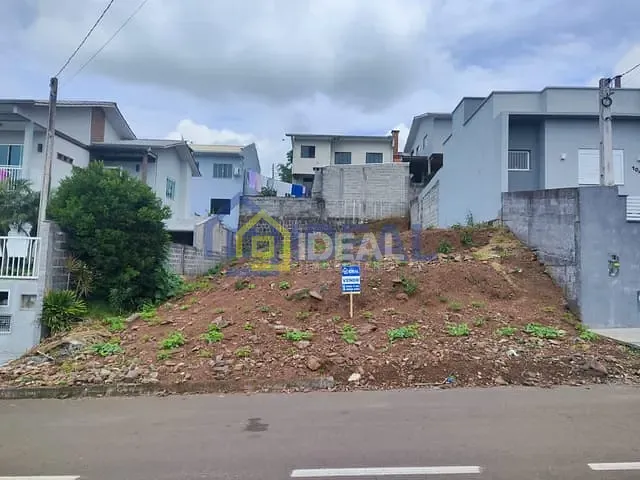 Terreno com 240m², à venda, no bairro Gruta em Concórdia