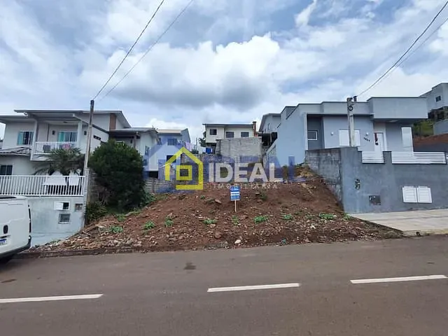 Terreno com 240m², à venda, no bairro Gruta em Concórdia