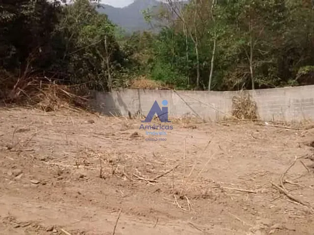 Terreno com 180m², à venda, no bairro Guaratiba em Rio de Janeiro