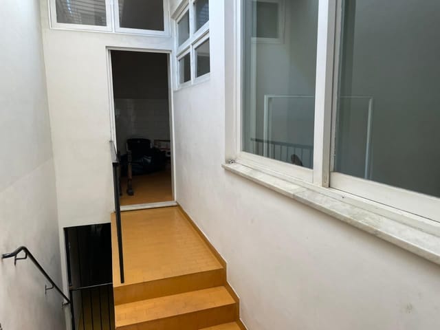 Casa com 1100m² 4 quartos e 2 banheiros, à venda, no bairro CENTRO em CATAGUASES