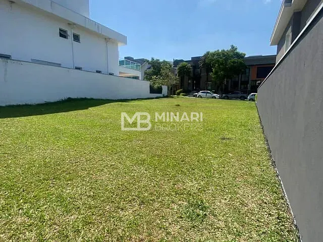 Terreno com 420m², à venda, no bairro Tamboré em Santana de Parnaíba