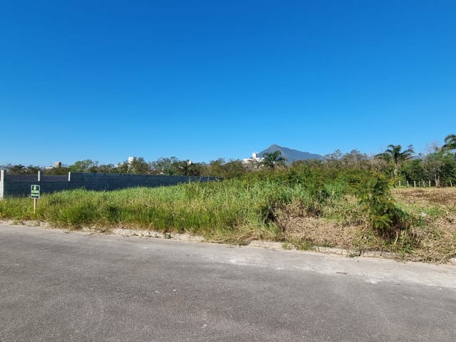 Terreno com 444m², à venda, no bairro Nova Palhoça em Palhoça