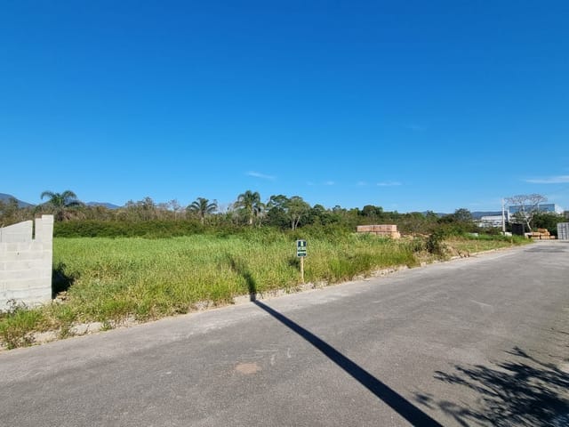 Terreno com 444m², à venda, no bairro Nova Palhoça em Palhoça