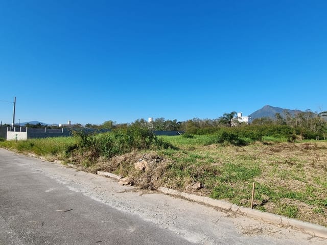 Terreno com 444m², à venda, no bairro Nova Palhoça em Palhoça