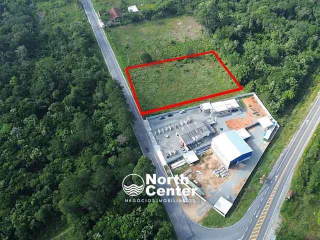 Terreno com 5138m², para alugar, no bairro Pinheiros em Balneário Barra do Sul