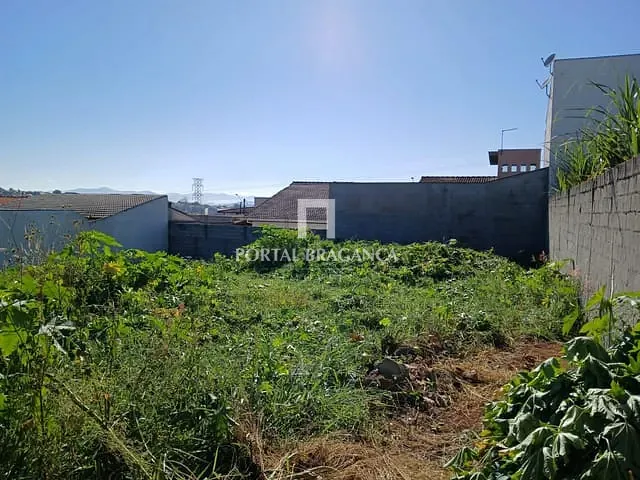 Terreno com 250m², à venda, no bairro Jardim Vista Alegre em Bragança Paulista