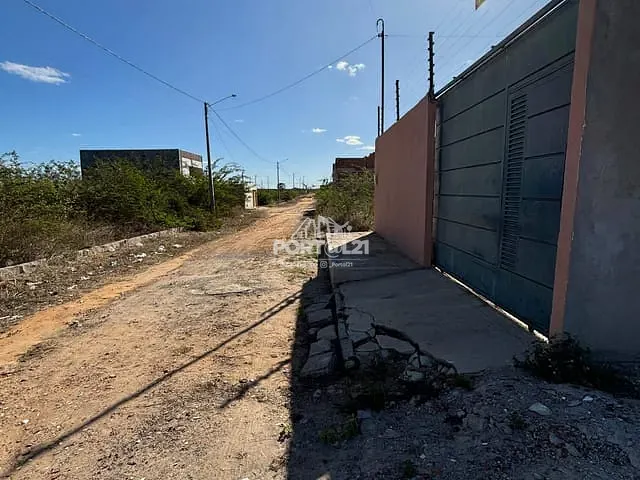 Terreno com 144m², à venda, no bairro Cohab São Francisco em Petrolina