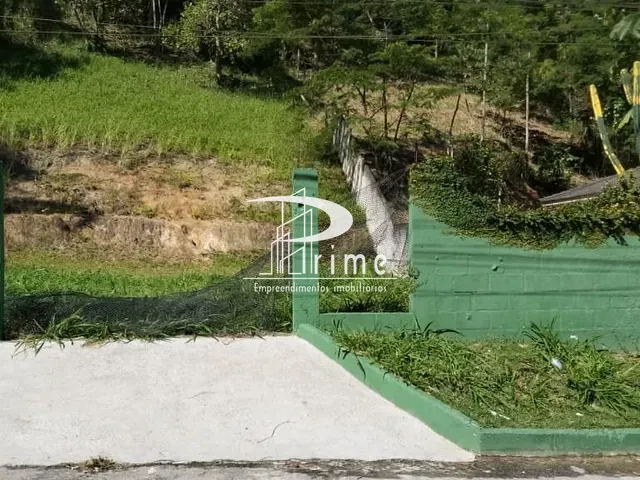 Terreno com 750m², à venda, no bairro Itaipu em Niterói