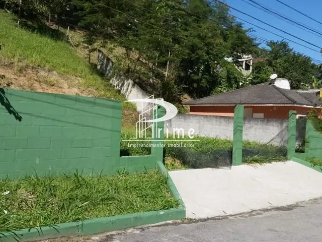 Terreno com 750m², à venda, no bairro Itaipu em Niterói