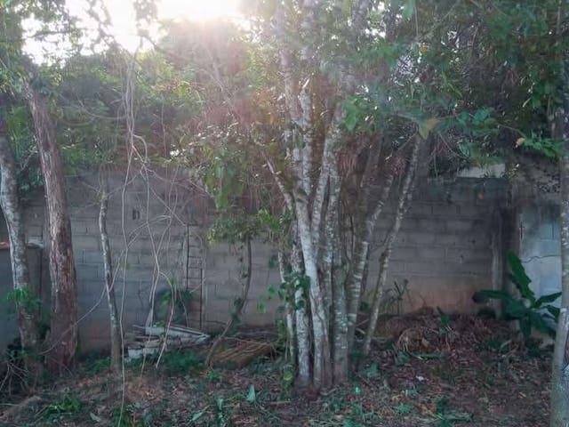 Terreno com 360m², à venda, no bairro Novo Rio das Ostras em Rio das Ostras
