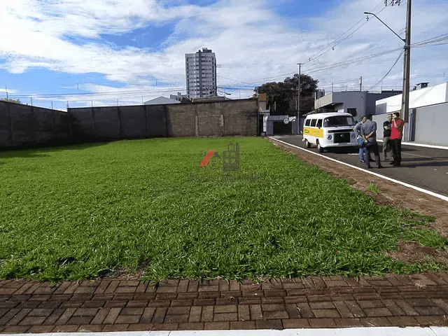 Terreno com 434m², à venda, no bairro Jardim Panorama em Arapongas