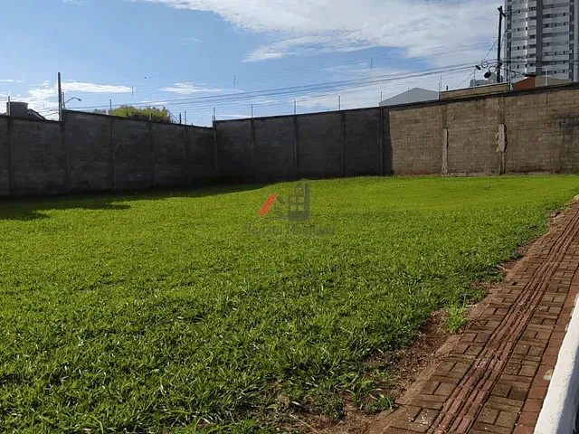 Terreno com 434m², à venda, no bairro Jardim Panorama em Arapongas