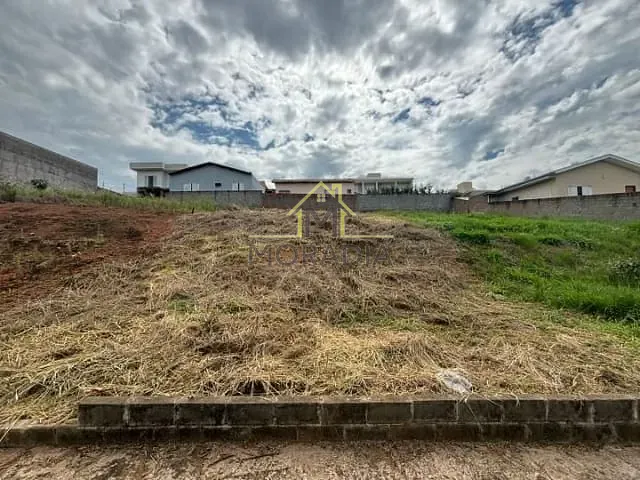 Terreno com 360m², à venda, no bairro Jardim Primavera em Guaxupé